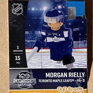Lot of 8 OYO NHL Hockey Sports Minifigures Sealed Toronto Maple Leafs
